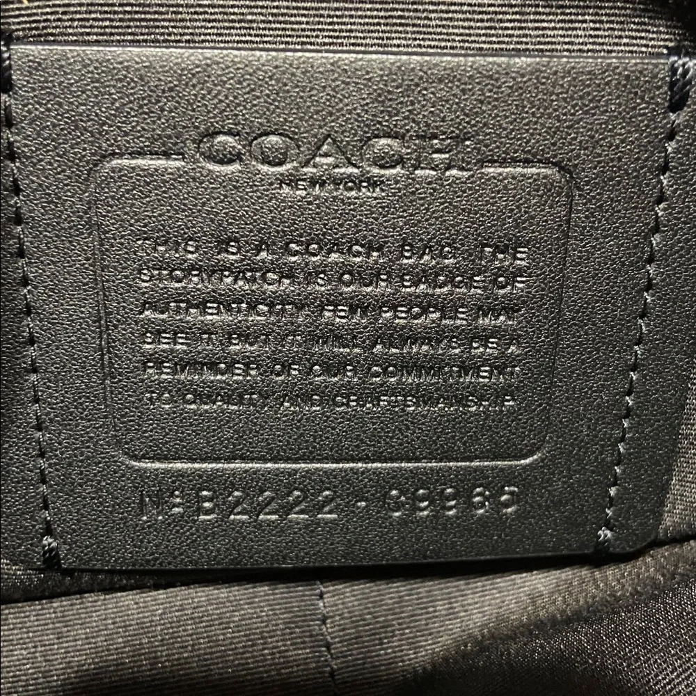 Coach Graham Crossbody (some Scratches) - Picture 3 of 7